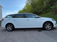 Gebraucht Ford Mondeo 125 PS (91 kW) 2009 Weiß Kombi