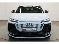 Gebraucht Audi SQ6 Sportback e-tron Comfort 359 kW (489 PS) 2025 Gletscherweiß metallic SUV