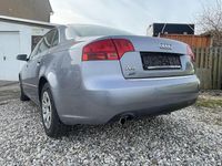 Gebraucht Audi A4 131 PS (96 kW) 2005 Akoyasilber metallic Limousine