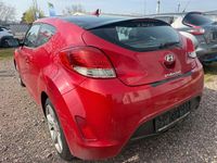 Gebraucht Hyundai Veloster Style 140 PS (102 kW) 2012 Rot Kleinwagen