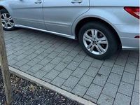 Gebraucht Mercedes R350 265 PS (194 kW) 2011 Silber Van / Kleinbus