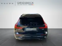 Gebraucht Volvo V60 Ultra 455 PS (334 kW) 2024 Onyx schwarzmetallic Kombi