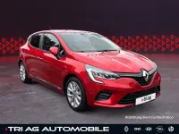 Używany Renault Clio IV Experience 101 KM (74 kW) 2019 Czerwony Sedan/Limuzyna