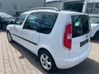 Gebraucht Skoda Roomster 85 PS (62 kW) 2012 Weiß Van / Kleinbus