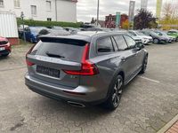 Gebraucht Volvo V60 CC Pro 197 PS (144 kW) 2021 Osmium graumetallic Kombi