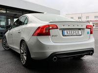 Gebraucht Volvo S60 R-Design 347 PS (255 kW) 2014 Weiß Limousine