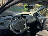 Gebraucht Renault Twingo Authentique 58 PS (42 kW) 2010 Schwarz Kleinwagen