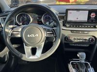 Usado Kia Ceed Vision 160 HP (117 kW) 2023 Preto Citadino