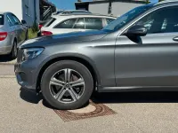 Używany Mercedes GLC250 211 KM (155 kW) 2017 Szary SUV