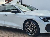 Gebraucht Audi A3 S-Line 150 PS (110 kW) 2024 Weiß Limousine