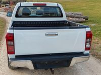 Gebraucht Isuzu Pick up 163 PS (119 kW) 2013 Weiß Pickup