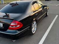 Second-hand Mercedes E320 224 CP (164 kW) 2004 Negru Berlinǎ