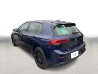 Gebraucht VW Golf VIII Life 131 PS (96 kW) 2023 Blau Limousine