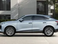 Neu Audi Q3 Sportback Comfort 193 PS (141 kW) 2026 Grau SUV