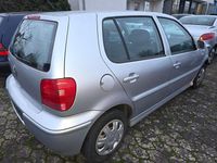 Gebraucht VW Polo 60 PS (44 kW) 2001 Grau Limousine
