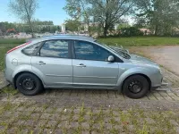 Gebraucht Ford Focus 101 PS (74 kW) 2005 Grau Limousine