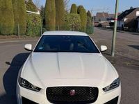 Gebraucht Jaguar XE R-Sport 179 PS (131 kW) 2019 Weiß Limousine