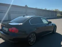 Gebraucht BMW 325 197 PS (144 kW) 2009 Schwarz Limousine