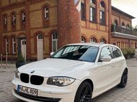 Gebraucht BMW 116 122 PS (89 kW) 2011 Weiß Kleinwagen