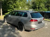 Gebraucht VW Golf VII 150 PS (110 kW) 2017 Gold Kombi