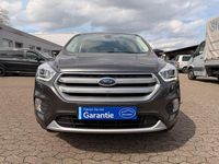 Gebraucht Ford Kuga Titanium 150 PS (110 kW) 2017 Grau SUV