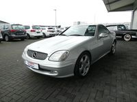 Gebraucht Mercedes SLK230 197 PS (144 kW) 2003 Silber Cabrio