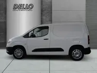Używany Opel Combo Edition 102 KM (75 kW) 2022 Biały Minivan