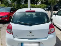 Używany Renault Clio IV 75 KM (55 kW) 2012 Biały Sedan/Limuzyna