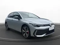 Neu VW Golf VIII GTE 177 PS (130 kW) 2026 Oyster silver Limousine
