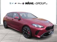 Neu BMW 120 M Sport 170 PS (125 kW) 2025 Rot Kleinwagen