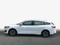 Gebraucht Ford Focus Titanium 116 PS (85 kW) 2023 Frostweiß Kombi