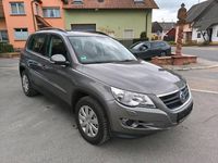 Gebraucht VW Tiguan 140 PS (102 kW) 2008 Grau SUV