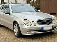 Gebraucht Mercedes E320 204 PS (150 kW) 2003 Silber Kombi