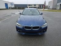 Gebraucht BMW 318 150 PS (110 kW) 2016 Blau Limousine