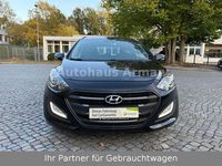 Gebraucht Hyundai i30 Style 136 PS (100 kW) 2017 Schwarz Kombi