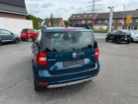 Gebraucht Skoda Yeti Joy 125 PS (91 kW) 2016 Blau SUV