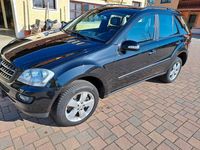 Gebraucht Mercedes ML320 224 PS (164 kW) 2007 Schwarz SUV