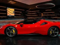 Gebraucht Ferrari SF90 999 PS (734 kW) 2023 Rot Cabrio
