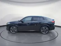 Gebraucht BMW iX2 M Sport 230 kW (313 PS) 2025 Schwarz SUV