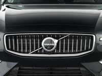 Gebraucht Volvo V60 Plus 398 PS (292 kW) 2025 Onyx black / metallic Kombi