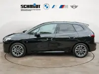 Gebraucht BMW 220 Active Tourer M Sport 163 PS (119 kW) 2025 Schwarz Van / Kleinbus