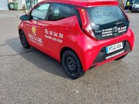 Gebraucht Toyota Aygo 72 PS (52 kW) 2019 Rot Kleinwagen
