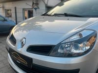 Gebraucht Renault Clio III 75 PS (55 kW) 2008 Silber Limousine