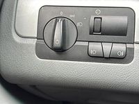 Gebraucht BMW 320 136 PS (100 kW) 2001 Grau Limousine