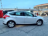 Gebraucht Ford Focus 125 PS (91 kW) 2011 Silber Kleinwagen