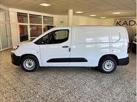 Neu Opel Combo 130 PS (95 kW) 2026 Weiß Limousine