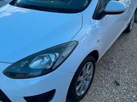 Gebraucht Mazda 2 Dynamic 90 PS (66 kW) 2010 Weiß Kleinwagen