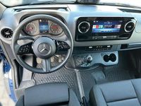 Gebraucht Mercedes Sprinter 170 PS (125 kW) 2024 Blau Van