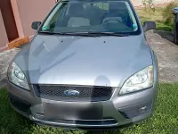Gebraucht Ford Focus 101 PS (74 kW) 2005 Silber Limousine