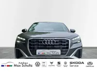 Gebraucht Audi Q2 S-Line 150 PS (110 kW) 2025 Grau SUV